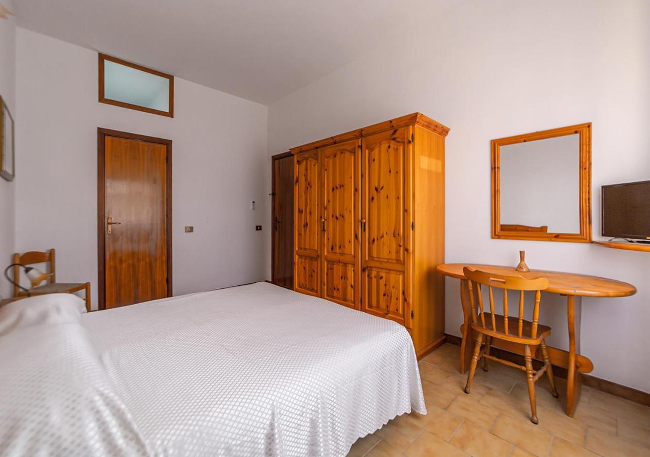 A Casa Di Gio - Murphy Holiday Home La Maddalena  Extérieur photo