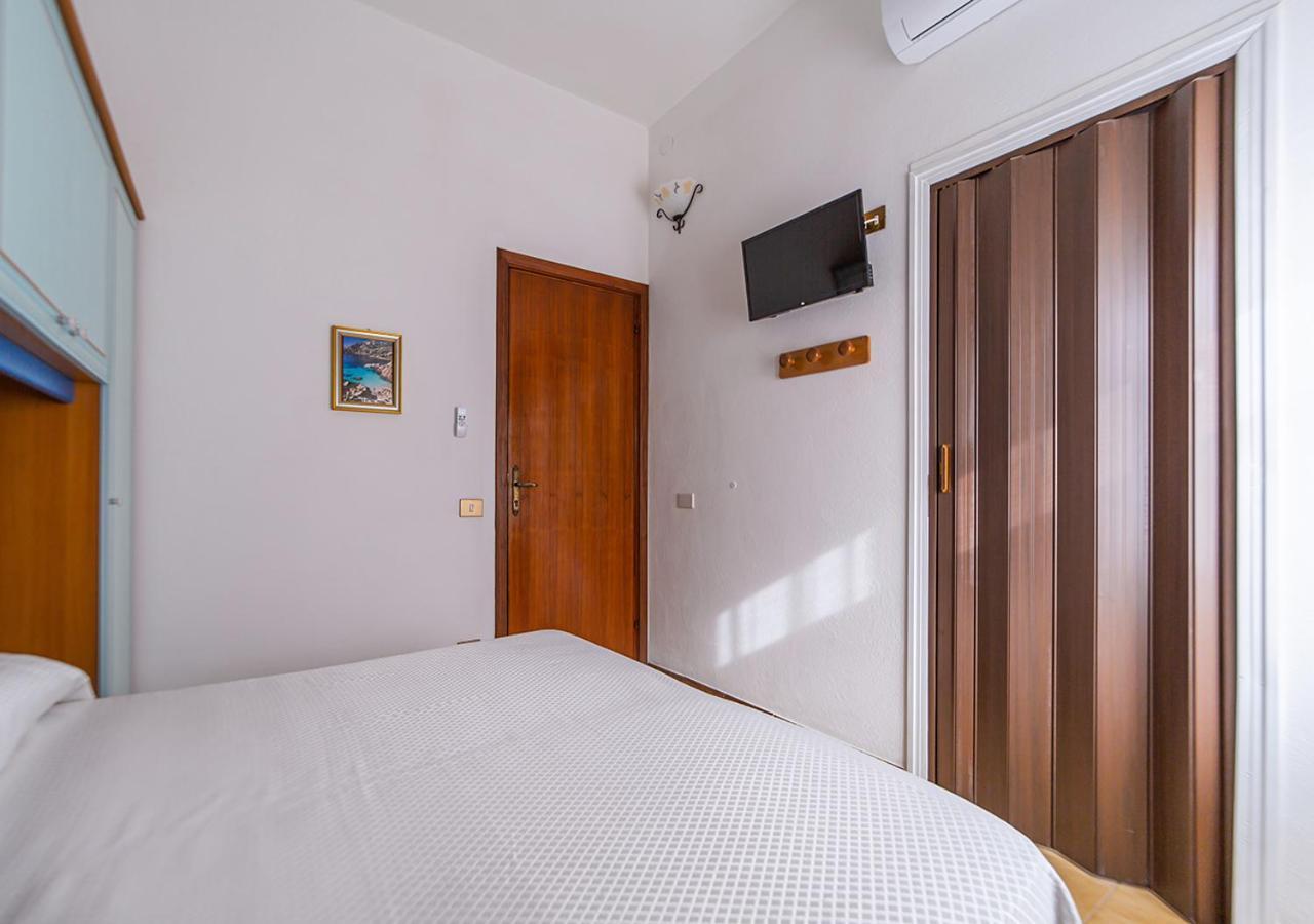 A Casa Di Gio - Murphy Holiday Home La Maddalena  Extérieur photo
